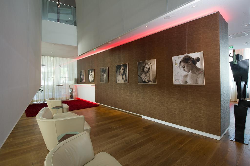 לינץ Hotel Am Domplatz - Adult Only מראה חיצוני תמונה